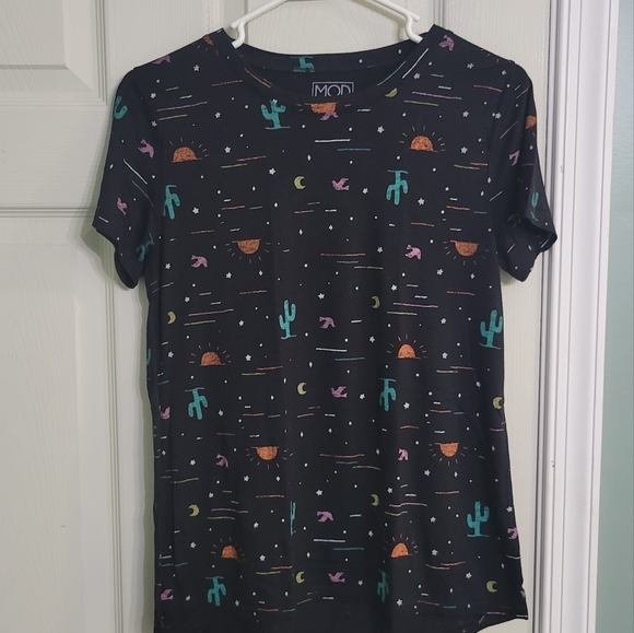 Modern Lux Cactus Succulent Desert Print Trendy Short Sleeve T-shirt Top Size M - Picture 1 of 6